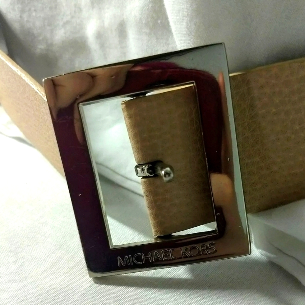 Michael Kors synthetic leather face and back belt